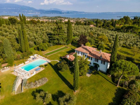 Luxury Estate on the Hills of Lake Garda